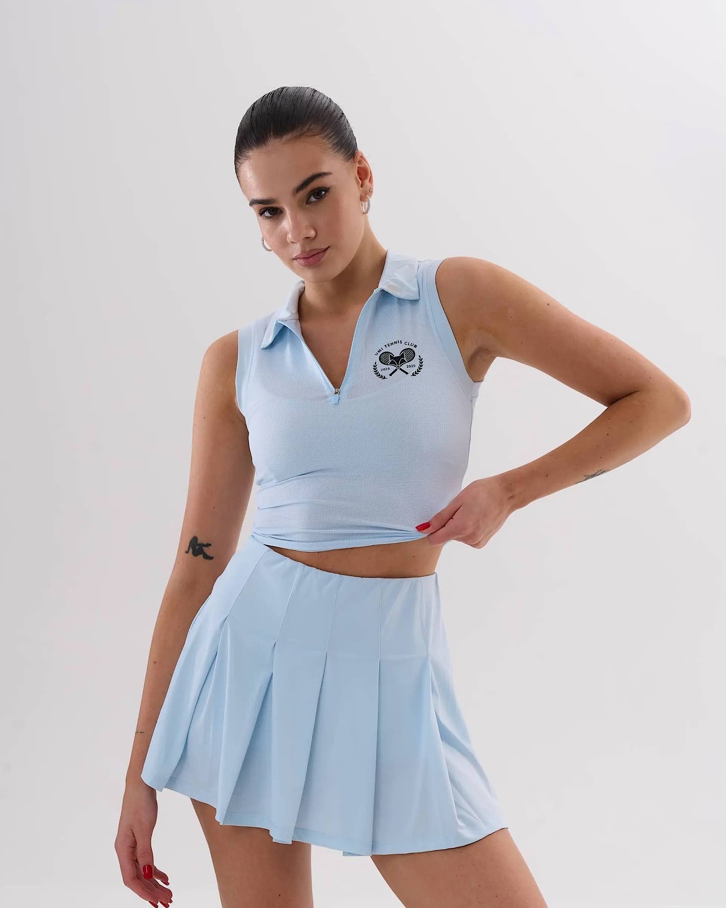 Umi court top - blue sky