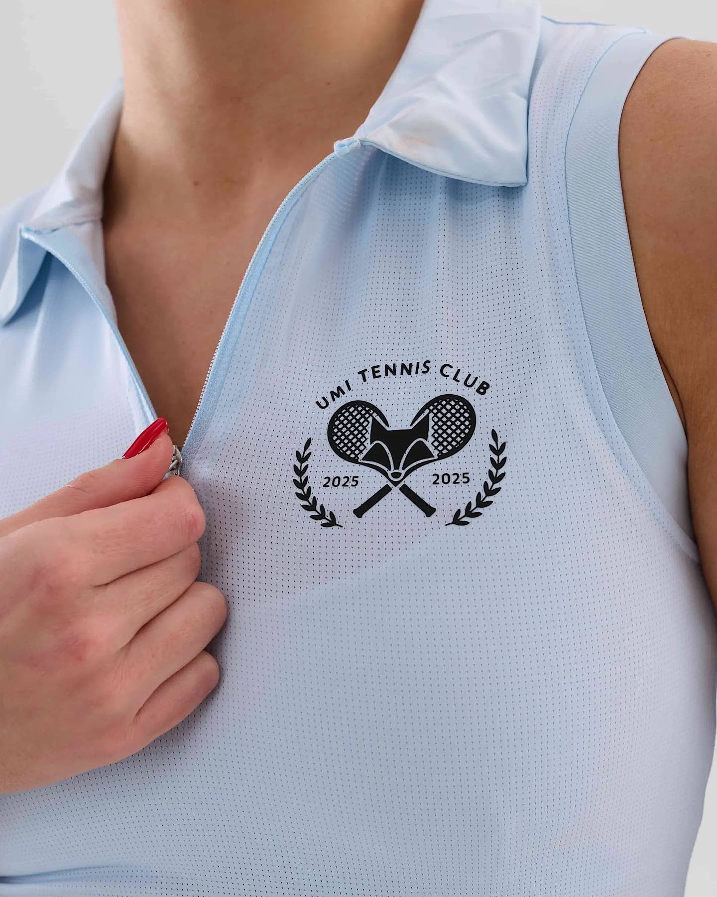 Umi court top - blue sky