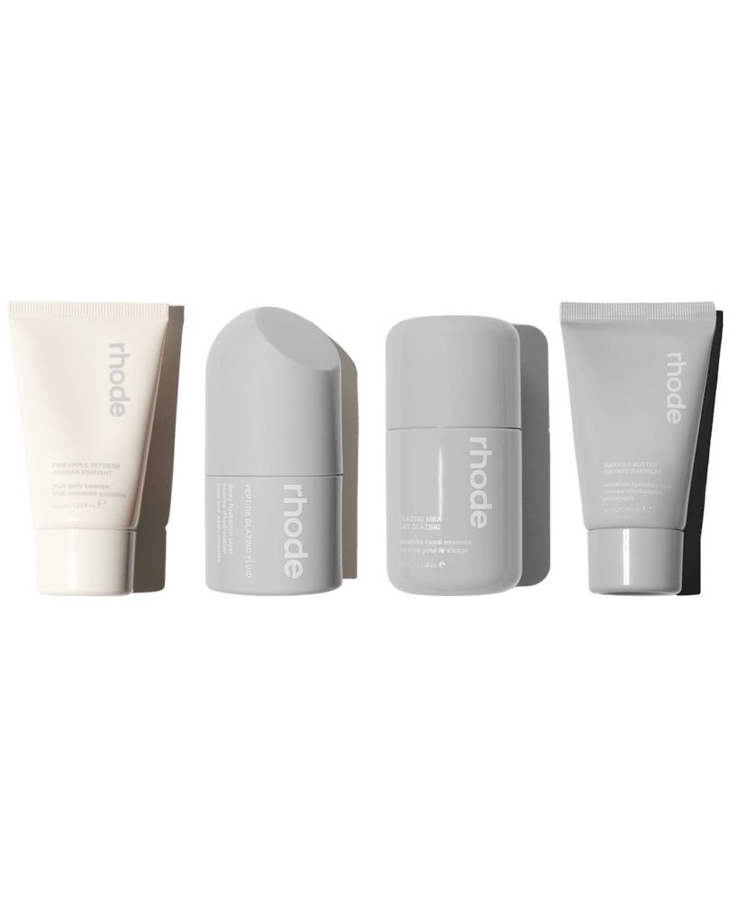 THE TRAVEL SET